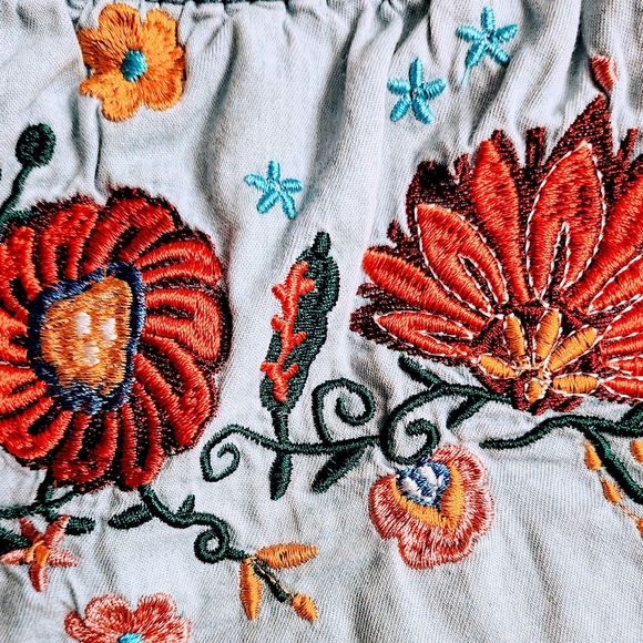 Off-Shoulder Embroidered Blue Dress - Picture 6 of 10